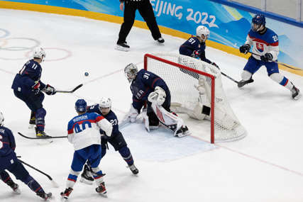 SLOVAČKA U POLUFINALU Hokejaška reprezentacija SAD eliminisana nakon penala