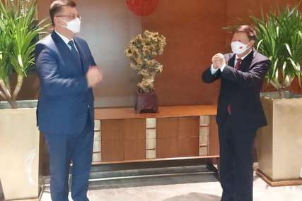 Tegeltija u Pekingu: Podrška principu "jedne Kine"