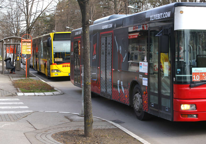 Autobusi mijenjaju trase: I "Teatar fest" zaustavlja saobraćaj u centru grada
