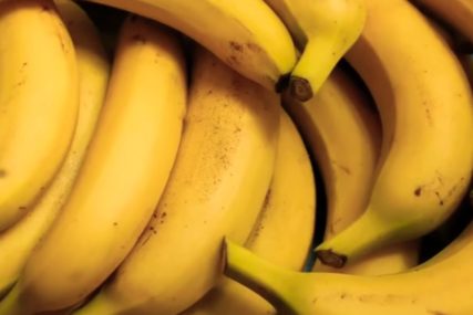 OMILJENO VOĆE POSTAJE LUKSUZ Naredne godine banane skuplje i za 20 odsto