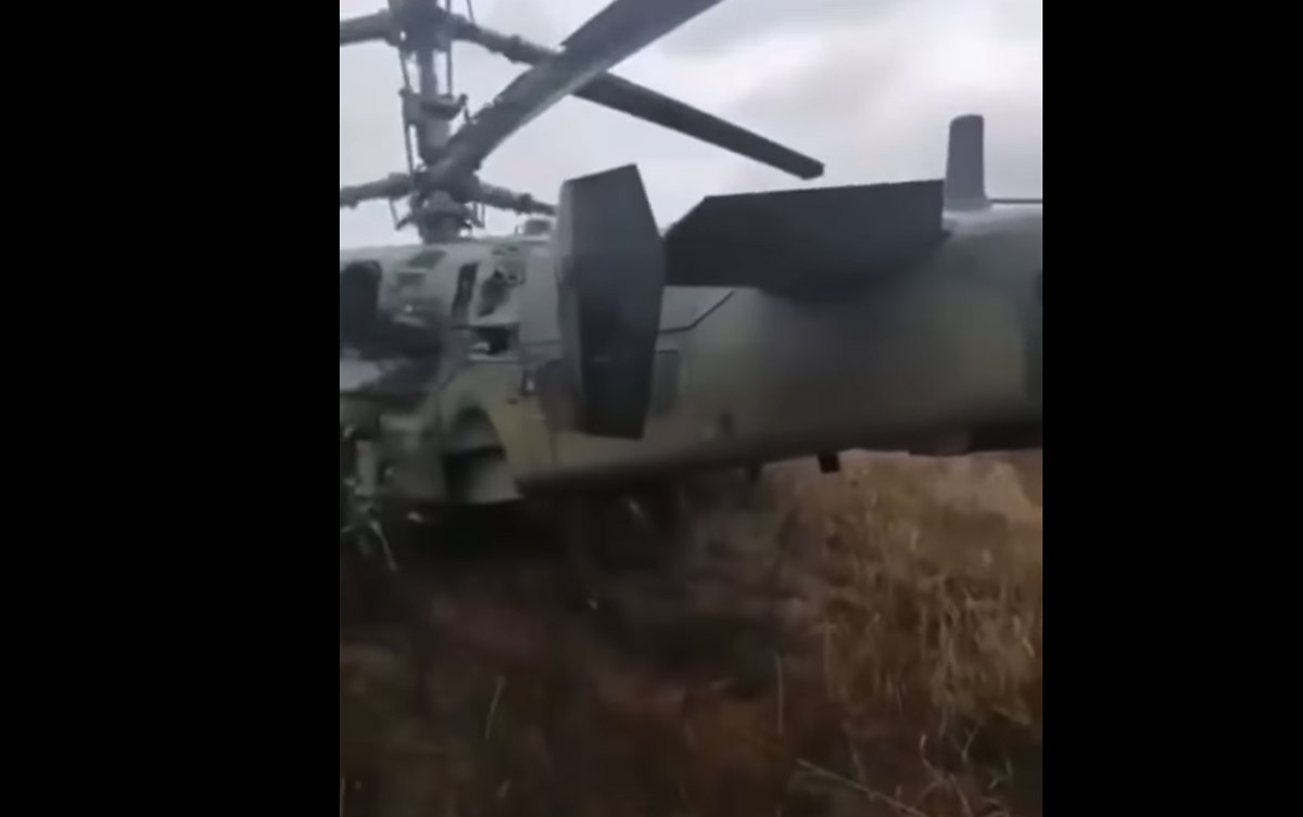 "Oborili smo ruski vojni helikopter K-52" Ukrajinska vojska objavila snimak (VIDEO)