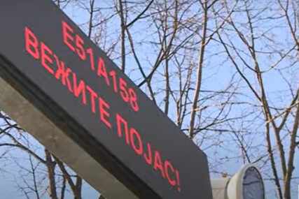 OSTAVITE TELEFON, VEŽITE POJAS! Samo jedna kamera u Banjaluci od maja zabilježila 160.000 saobraćajnih prekršaja (VIDEO)
