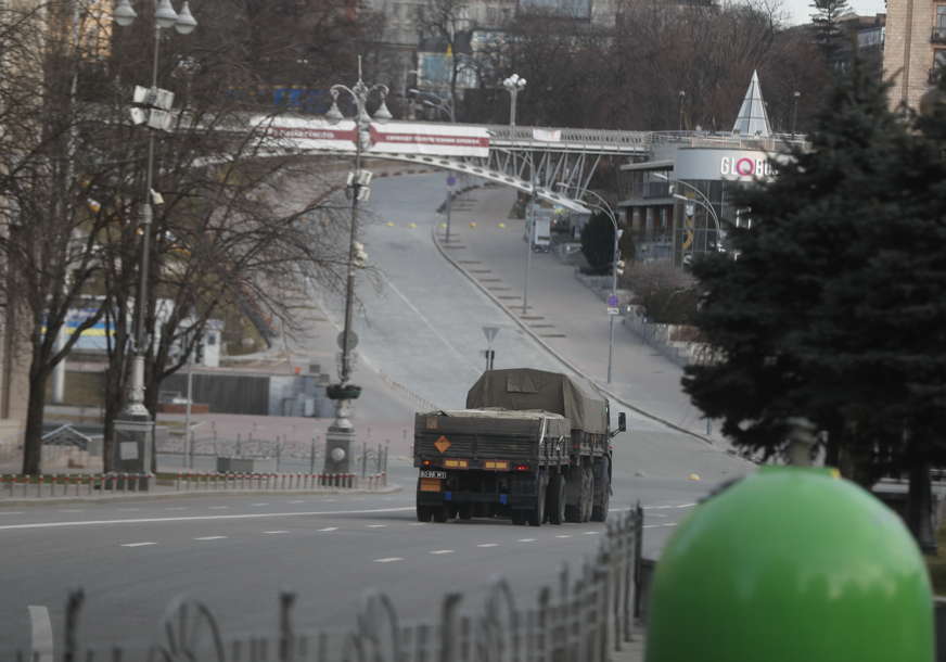 “Vozač je na parkingu u blizini Kijeva” Sedam srpskih kamiona blokirano na granicama Ukrajine