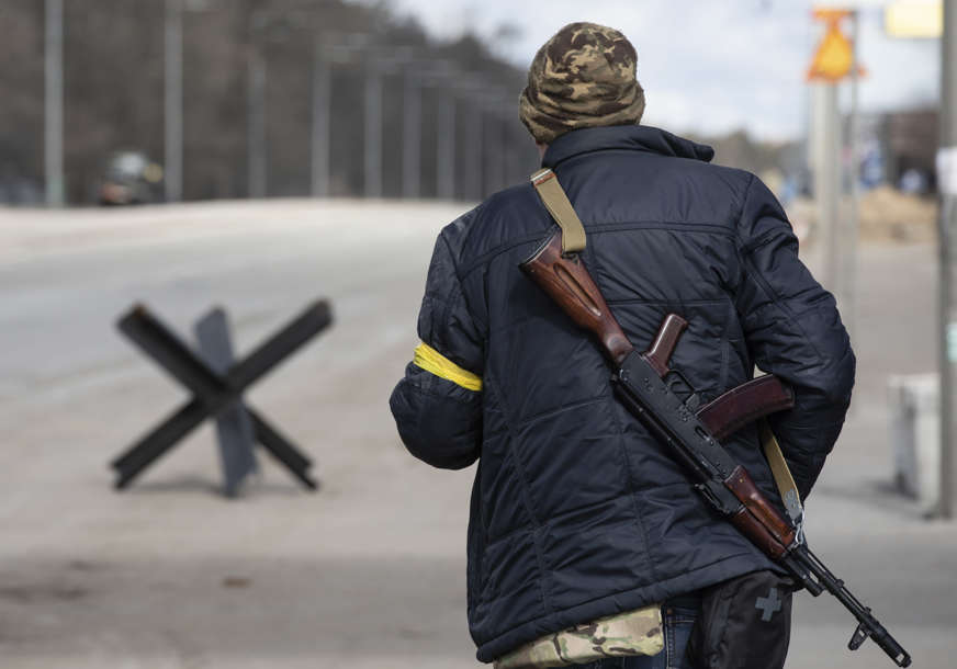 KINEZI ZABRINUTI “Pojasniti navode o biološkom oružju u Ukrajini”