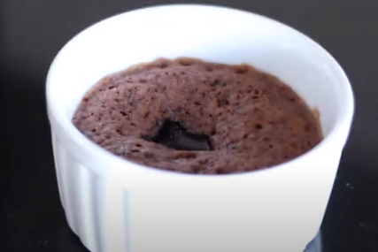 BRZA POSLASTICA Mramorni kolač sa kafom iz mikrotalasne