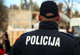 Nakon tuče 30 mladića u Sarajevu 5 privedena: Pronađene fantomke, palice, nož, POLICIJA SPRIJEČILA KRVOPROLIĆE