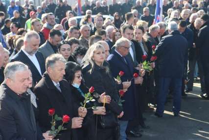 Delegacija Grada Banjaluke na pomenu u Drakuliću: Zločin koji mora da pamti cijelo čovječanstvo