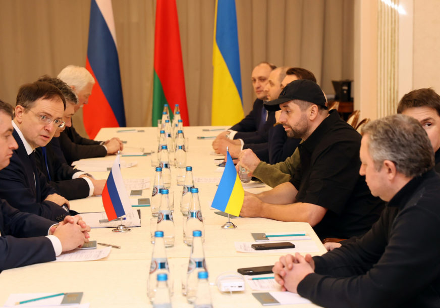 Delegacije se vraćaju za pregovarački sto: Nova runda razgovora na teritoriji Bjelorusije