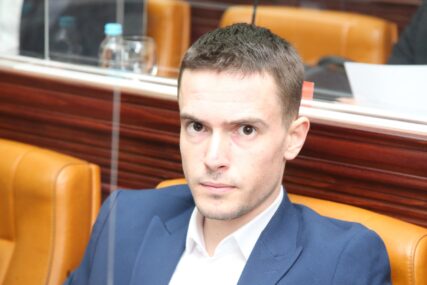 Najavio nove korake: Kondić ni nakon 42 dana nije dobio odgovor od Stanivukovića o broju zaposlenih u Gradskoj upravi (FOTO)