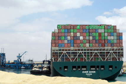 EGIPĆANI PROŠIRUJU SUECKI KANAL Ulaganjem oko 191 miliona dolara pomorski saobraćaj će učiniti dvosmjernim