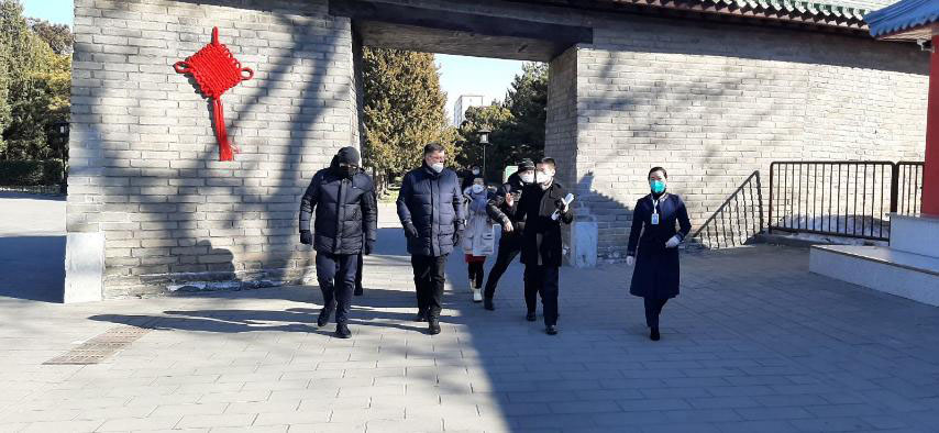 MEĐU ZVANIČNICIMA IZ ZEMALJA UČESNICA Vučić i Tegeltija na otvaranju Zimskih olimpijskih igara u Pekingu (FOTO)