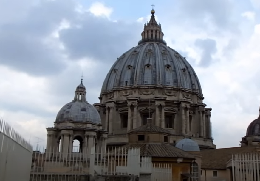 Osuđen i abortus: Vatikan odbacio promjenu pola i surogat roditeljstva