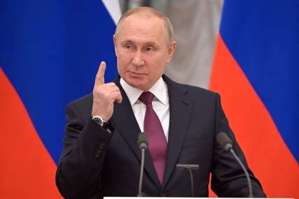 "ZAŠTO JE OVO GORE?" Putin ističe da se na Krimu izjasnio narod, na Kosovu parlament