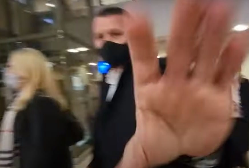 BURAN POČETAK POSEBNE SJEDNICE Vukanović tvrdi da ga je Dodik vrijeđao i da ga je napalo obezbjeđenje Željke Cvijanović (VIDEO, FOTO)
