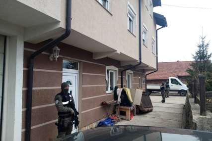 NOVI DETALJI AKCIJE "GOLUB" Policija pretresa kafiće, poznata imena uhapšenih (FOTO)
