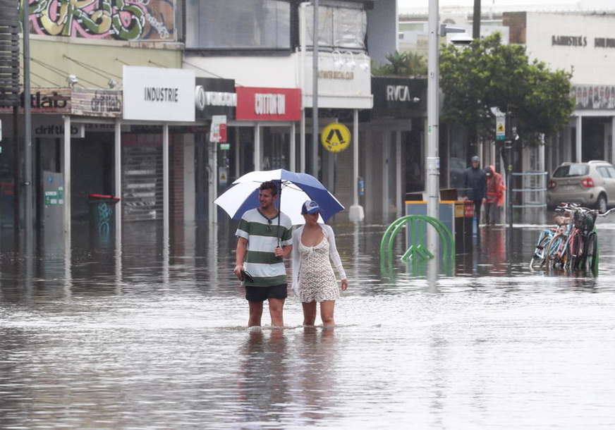 POPLAVE U AUSTRALIJI Potopljeni čitavi gradovi, hiljade ljudi napustile svoje domove (VIDEO)
