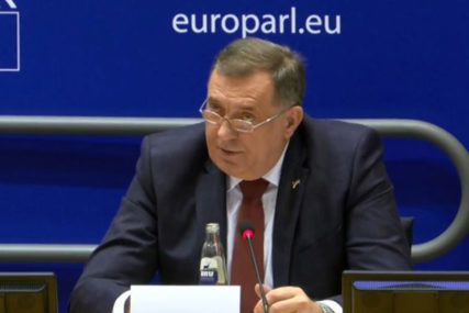 "Ne vodim proces secesije, NISAM RUSKI ČOVJEK" Dodik odgovorio na žestoke kritike u EU parlamentu, a ovako je reagovao Čović (VIDEO)