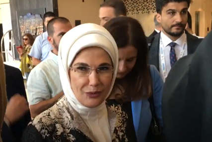 Emina Erdogan žena najplaćenijeg političara: Tvrdi da živi u skladu sa muslimanskim zakonima, ali joj niko ne vjeruje (VIDEO)