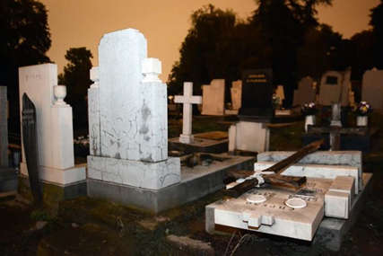 Čekali su da umre da bi mu ovo napisali: Zlatomirov nadgrobni spomenik je bukvalno osveta, mnoge ostavio bez teksta (FOTO)