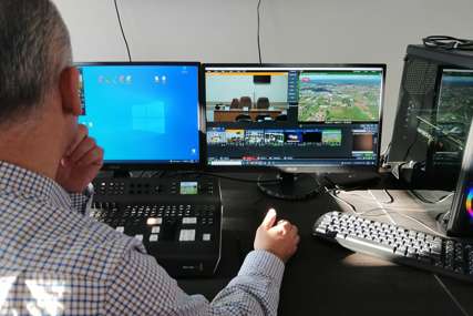 Nova etapa u informisanju Gradiške: Prenosom Gradske skupštine počelo emitovanje programa lokalne televizije (FOTO)