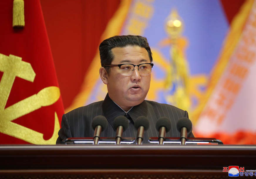 SJEVERNA KOREJA SLAVI JUBILEJ Deset godina od dolaska Kima na čelo države