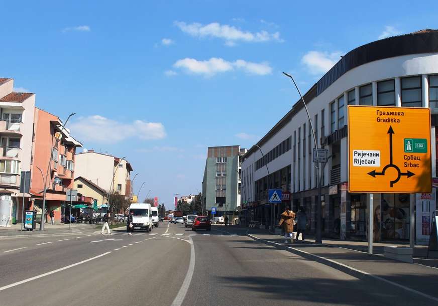 (FOTO) Imaju samo jednog zaposlenog viška: Ovaj grad u Srpskoj je ŠAMPION transparentnosti