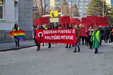 "Siguran porođaj je političko pitanje" Održan 11. Osmomartovski marš u Banjaluci