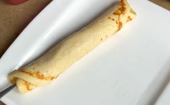 Nećete umazati prste: Pogledajte kako da umotate savršenu palačinku (VIDEO)