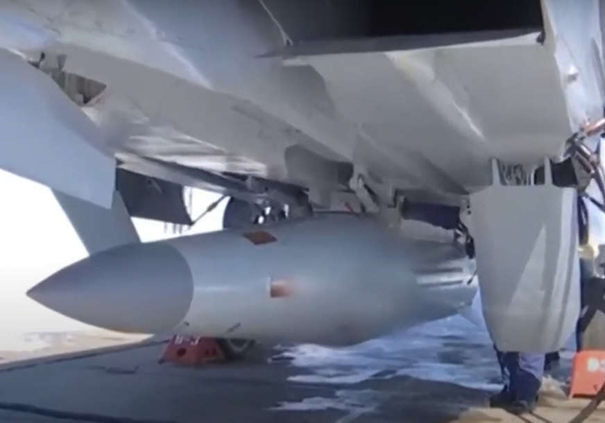 RUSKI "BODEŽ" ISPALJEN NA UKRAJINU Ove hipersonične projektile ne može da presretne nijedan PVO (VIDEO)