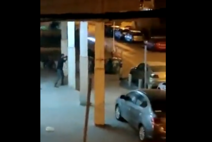 Zapucao po balkonima, pa po ulici: Ubijeno četvoro ljudi u predgrađu Tel Aviva (UZNEMIRUJUĆI VIDEO)
