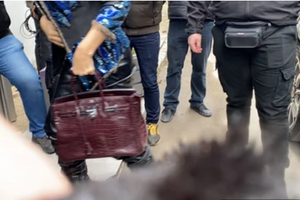 Ima se, može se: Ceca prošetala torbu koja KOŠTA KAO STAN (VIDEO)