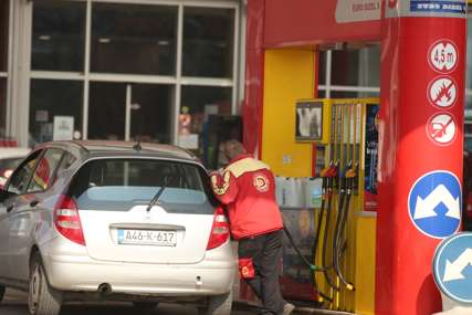 Cijena goriva u danu dva puta promijenjena: Dizel od jutros skočio za 20 feninga (FOTO)