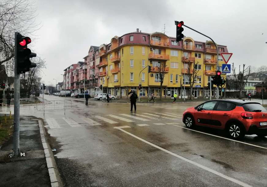 Revolt vozača u Gradiški zbog BLOKADE GRADA "Nismo očekivali da će biti ovakav haos" (FOTO)