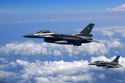 HOLANDIJA ŠALJE UKRAJINI LOVCE F-16 "Ratni avioni biće obezbijeđeni u drugoj polovini godine"
