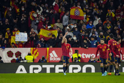 NAKON 18 GODINA Španci zaigrali u Barseloni, našao se i natpis "Kosovo je Srbija" (VIDEO)