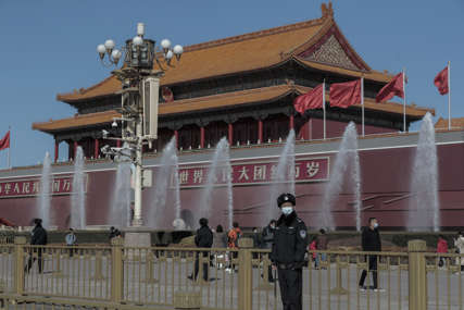 PEKING JASNO ODGOVORIO “Amerika nema pravo da uvede takozvane sankcije kineskim kompanijama”