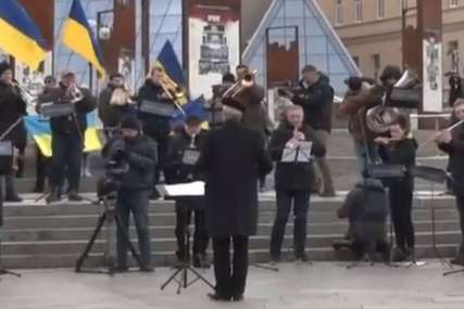 "Slobodno nebo" Kijevom odzvanjala himna Evropske Unije (VIDEO)