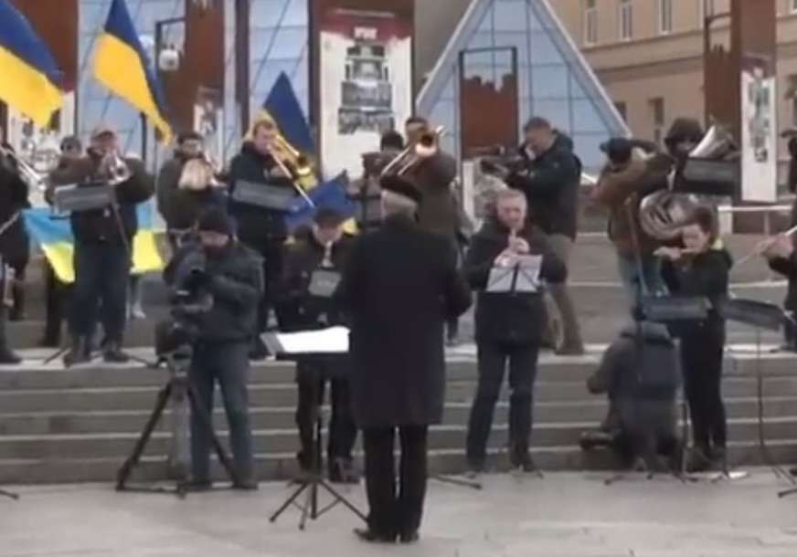 "Slobodno nebo" Kijevom odzvanjala himna Evropske Unije (VIDEO)