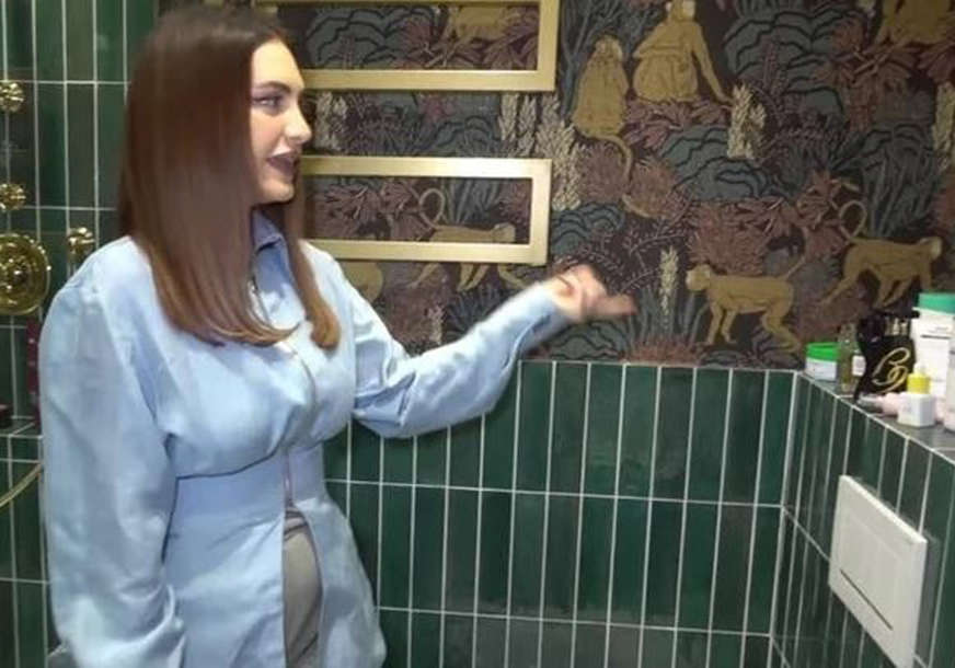 "Slavine od 900 evra, MAJMUNI NA TAPETAMA"  Enino novo kupatilo je hit na društvenim mrežama (FOTO, VIDEO)
