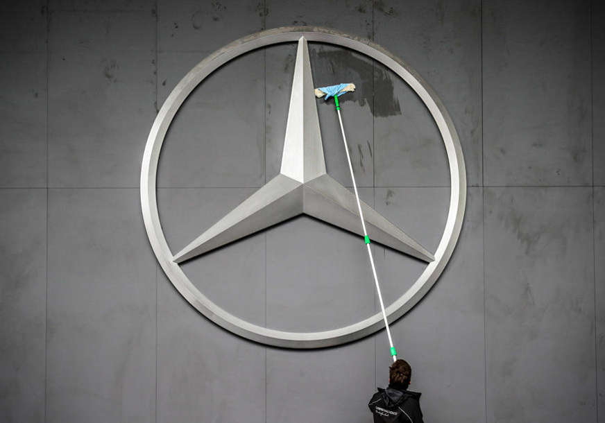 Neobični problemi u Mercedesu: Prekinuli proizvodnju zbog nesvakidašnjeg razloga
