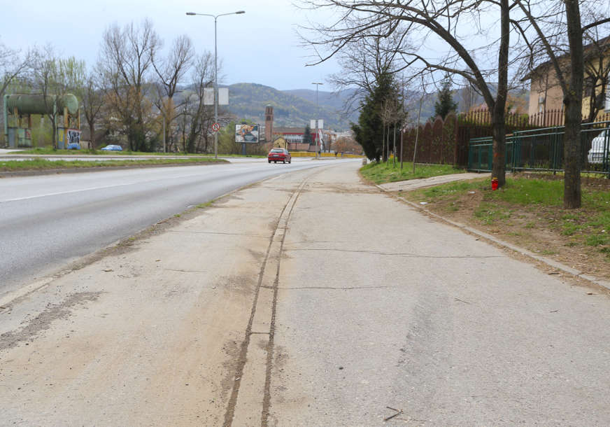 KOBNI ISTOČNI TRANZIT Automobilom se zabio u ogradu prekoputa mjesta gdje je poginuo slovenački konzul u Banjaluci