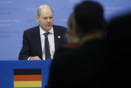 “Moramo slati više oružja” Bundestag odlučan, ali Šolc i dalje ćuti