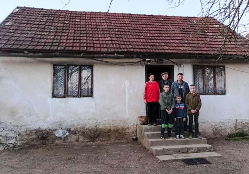 MALIŠANI ŽIVE U TROŠNOJ KUĆICI Humanitarna akcija za izgradnju novog doma šestočlanoj porodici Tojagić