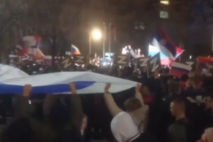 Gazili zastave Evropske unije: Održan protest podrške Rusiji u Beogradu (VIDEO)