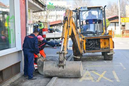 Na Trgu Krajine mijenjaju granitne ploče: U toku sanacija oštećenja u više ulica u centru grada