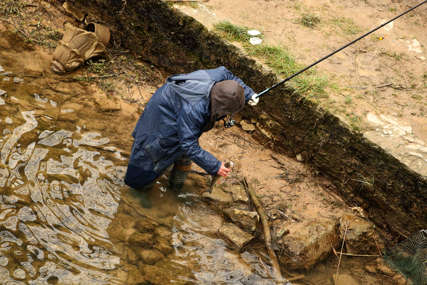 Od rijeke stvaramo deponiju: Umjesto ribe, na udice se “upecaju” uginule životinje