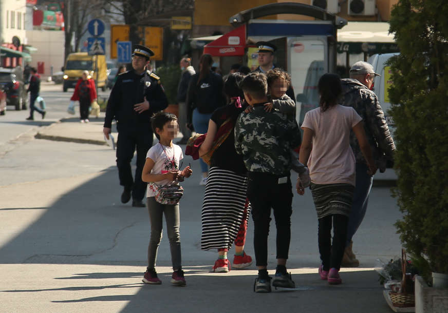 "Ne dajte im novac" Ljeto donosi SVE VIŠE PROSJAKA na ulicama Banjaluke, evo ko najčešće krši zakon