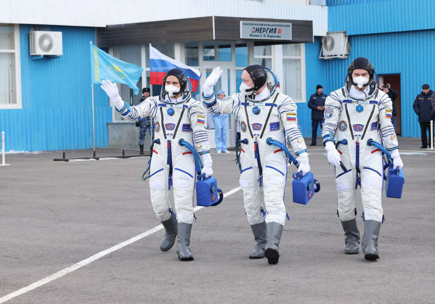 Ruska raketa lansirana ka svemirskoj stanici: Trojica astronauta bezbjedno stigli do orbite