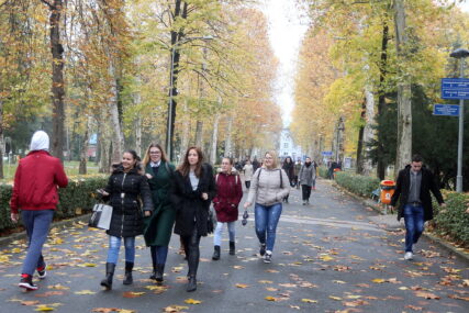 Vlada Srpske odobrila upis 4.372 studenta u novoj akademskoj godini