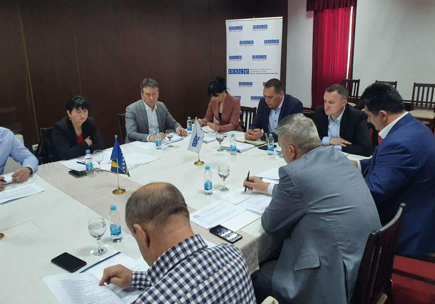Glavna tema razvoj turizma: Međuopštinski sastanak načelnika radne grupe Majevica u Ugljeviku (FOTO)